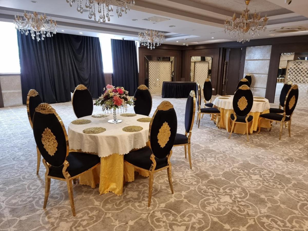 Hotel Casa Aishbagh ลัคเนา ภายนอก รูปภาพ