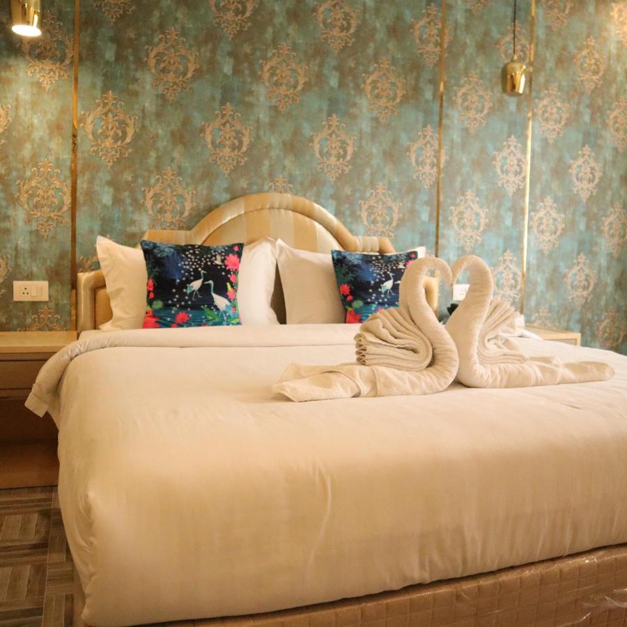 Hotel Casa Aishbagh ลัคเนา ภายนอก รูปภาพ