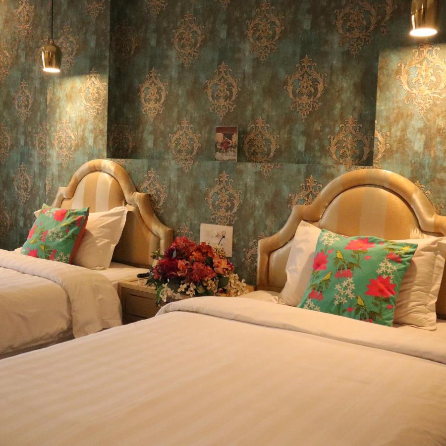 Hotel Casa Aishbagh ลัคเนา ภายนอก รูปภาพ