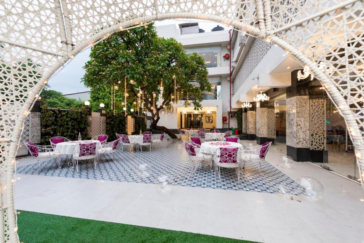 Hotel Casa Aishbagh ลัคเนา ภายนอก รูปภาพ