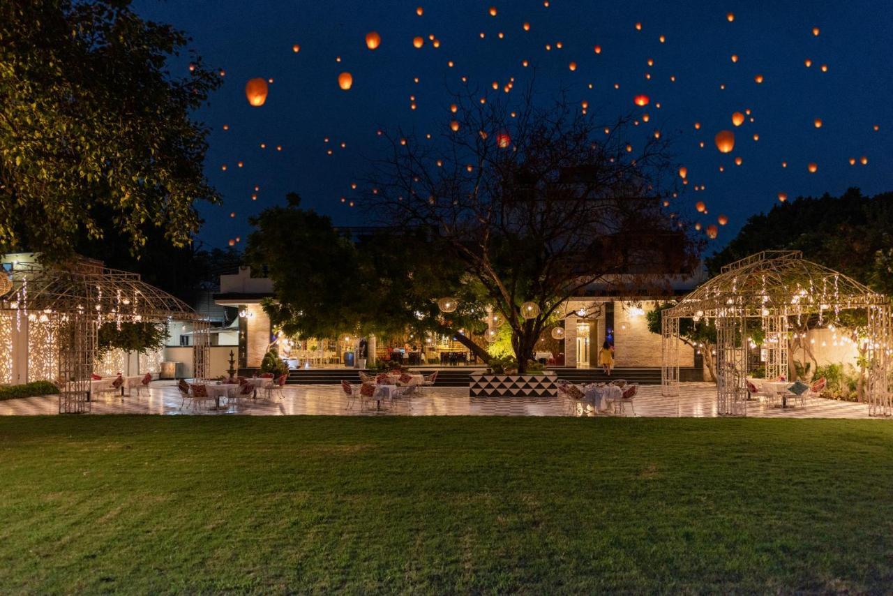 Hotel Casa Aishbagh ลัคเนา ภายนอก รูปภาพ