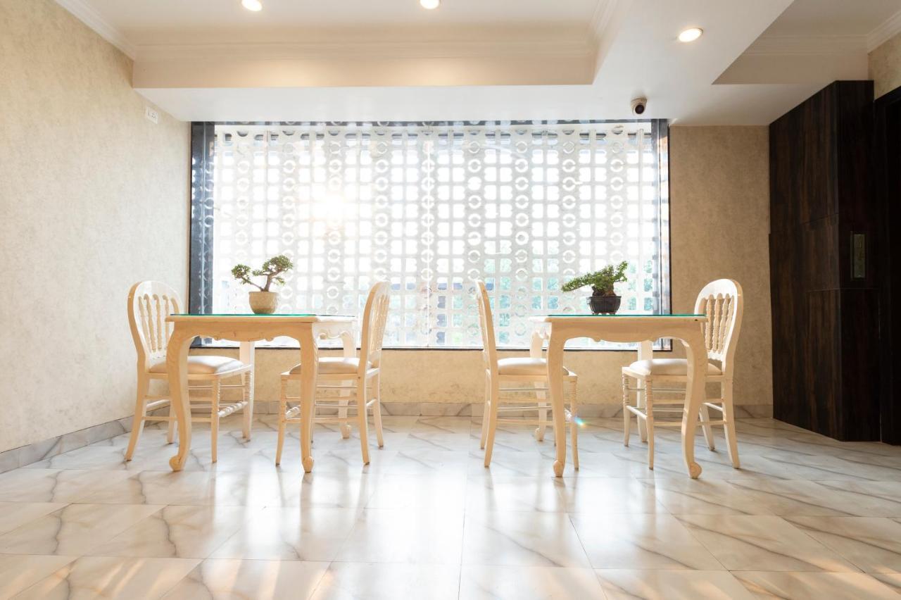 Hotel Casa Aishbagh ลัคเนา ภายนอก รูปภาพ